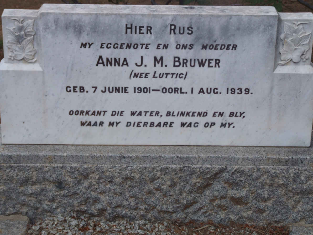 BRUWER Anna J.M. nee LUTTIG 1901-1939