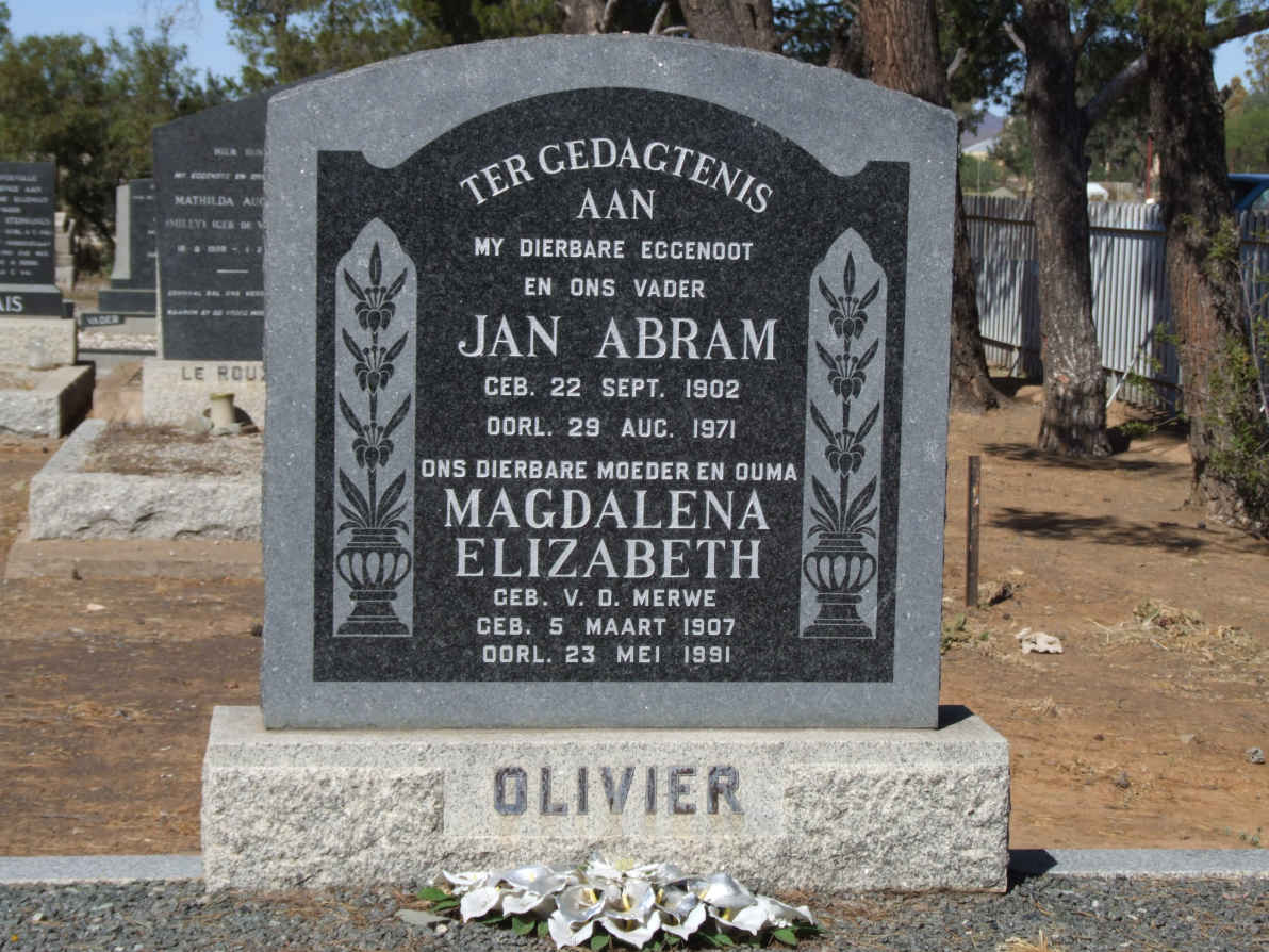 OLIVIER Jan Abram 1902-1971 &amp; Magdalena Elizabeth V.D. MERWE 1907-1991