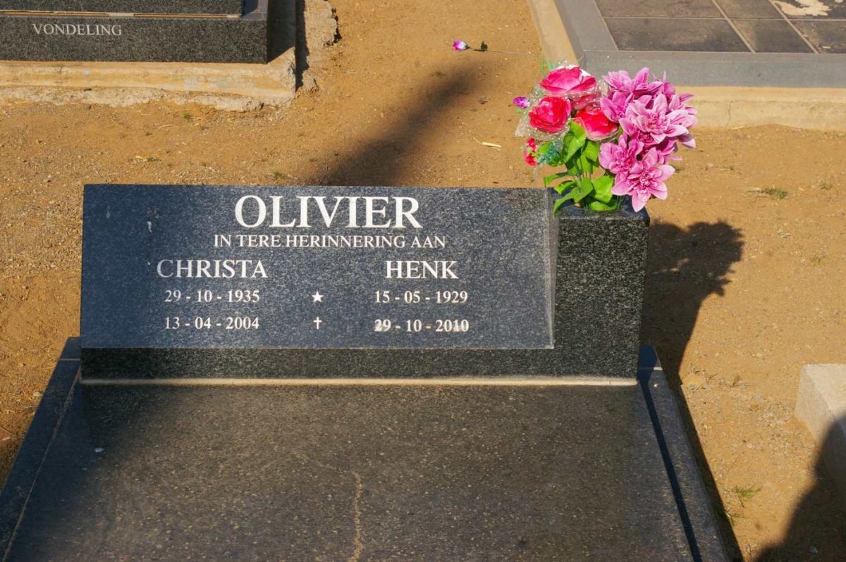 OLIVIER Henk 1929-2010 &amp; Christa 1935-2004