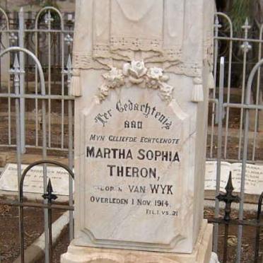 T - Vanne :: Surnames - T