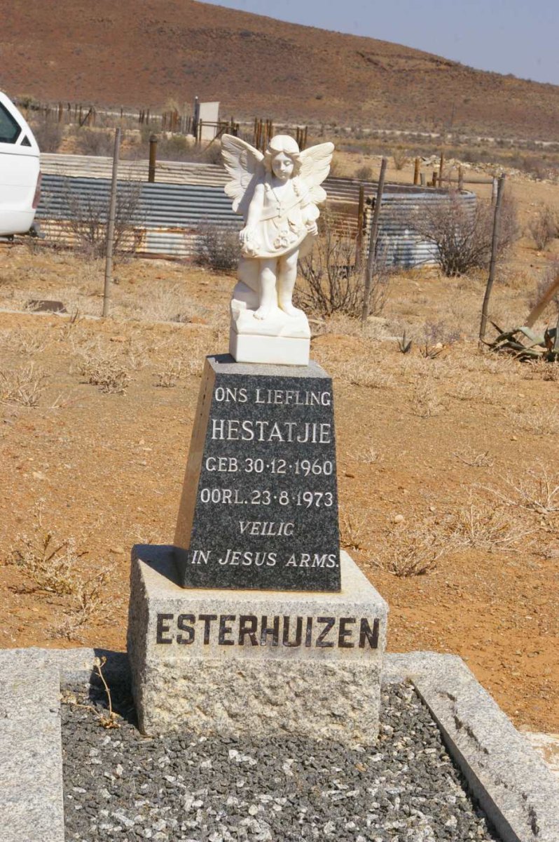 ESTERHUIZEN Hestatjie 1960-1973