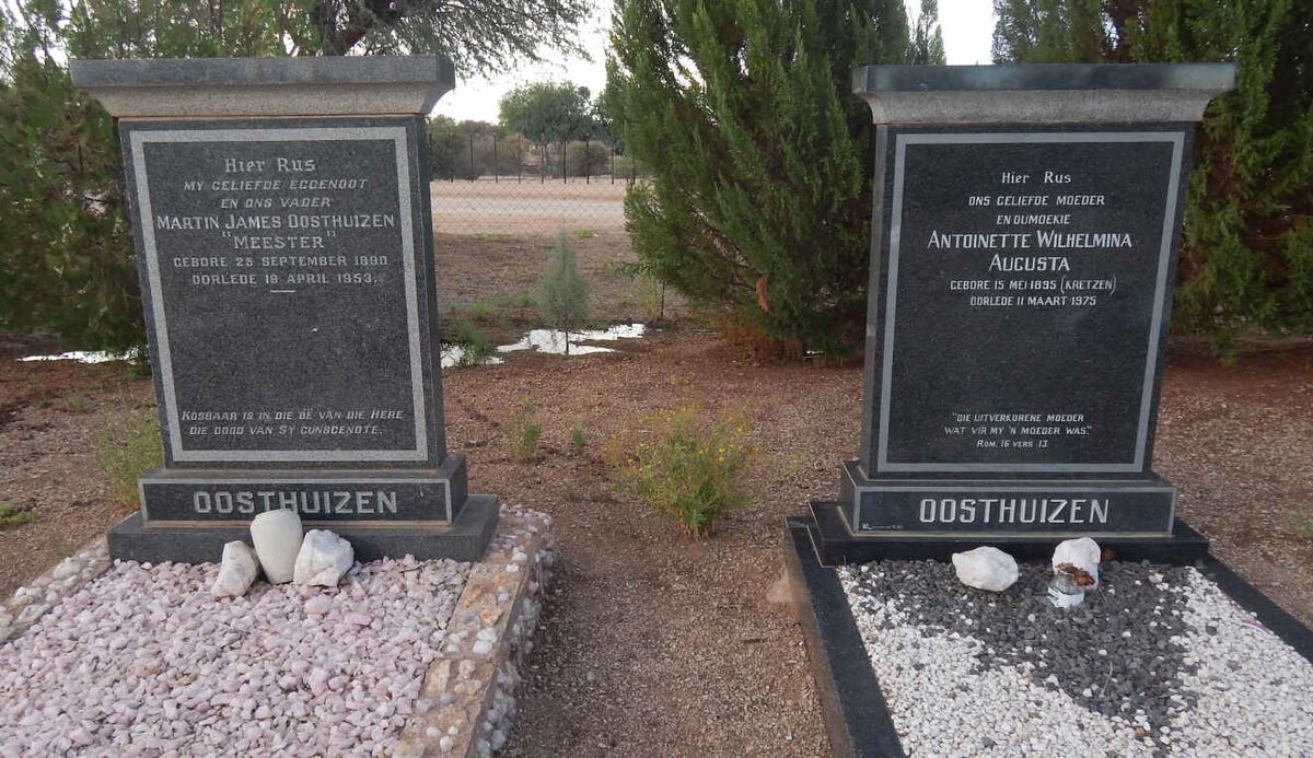 OOSTHUIZEN Martin James 1890-1953 &amp; Antoinette Wilhelmina Augusta KRETZEN 1895-1975