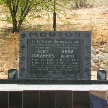 MOUTON Gert Johannes 1908-1992 &amp; Anna Magritha 1918-2004