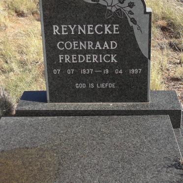 REYNECKE Coenraad Frederick 1937-1997