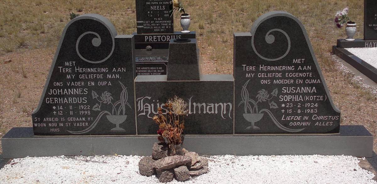 HÜSSELMANN Johannes Gerhardus 1922-1998 &amp; Susanna Sophia KOTZE 1924-1983