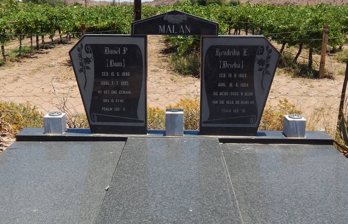 MALAN Daniël P. 1896-1995 &amp; Hendrika F. 1903-1984
