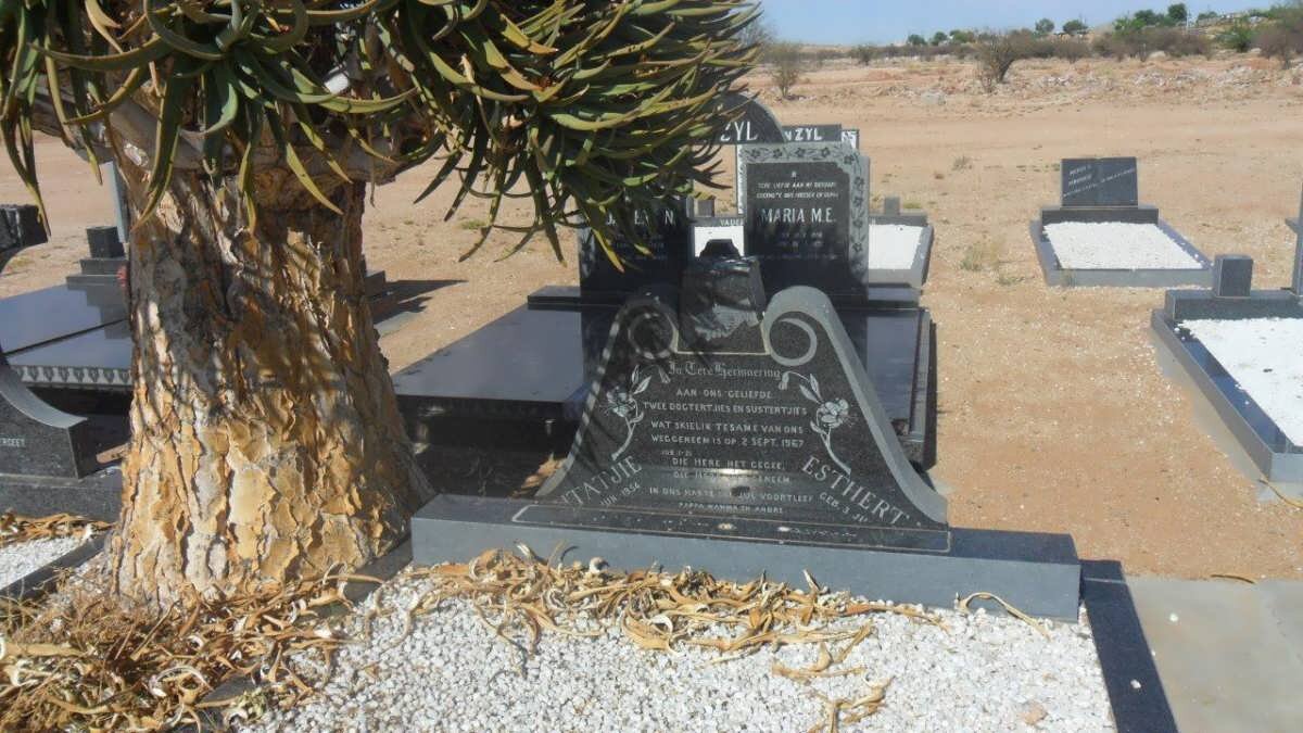 ? Esthert? -1957 :: ? ?tatjie -1957