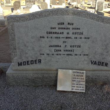 KOTZÉ Coenraad H. 1865-1939 &amp; Jacoba F. VOGES 1873-1956
