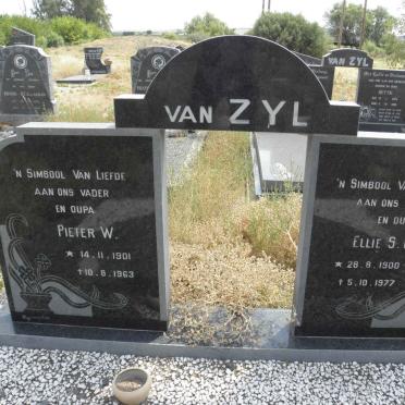 ZYL Pieter W., van 1901-1963 &amp; Ellie S.C. 1900-1977