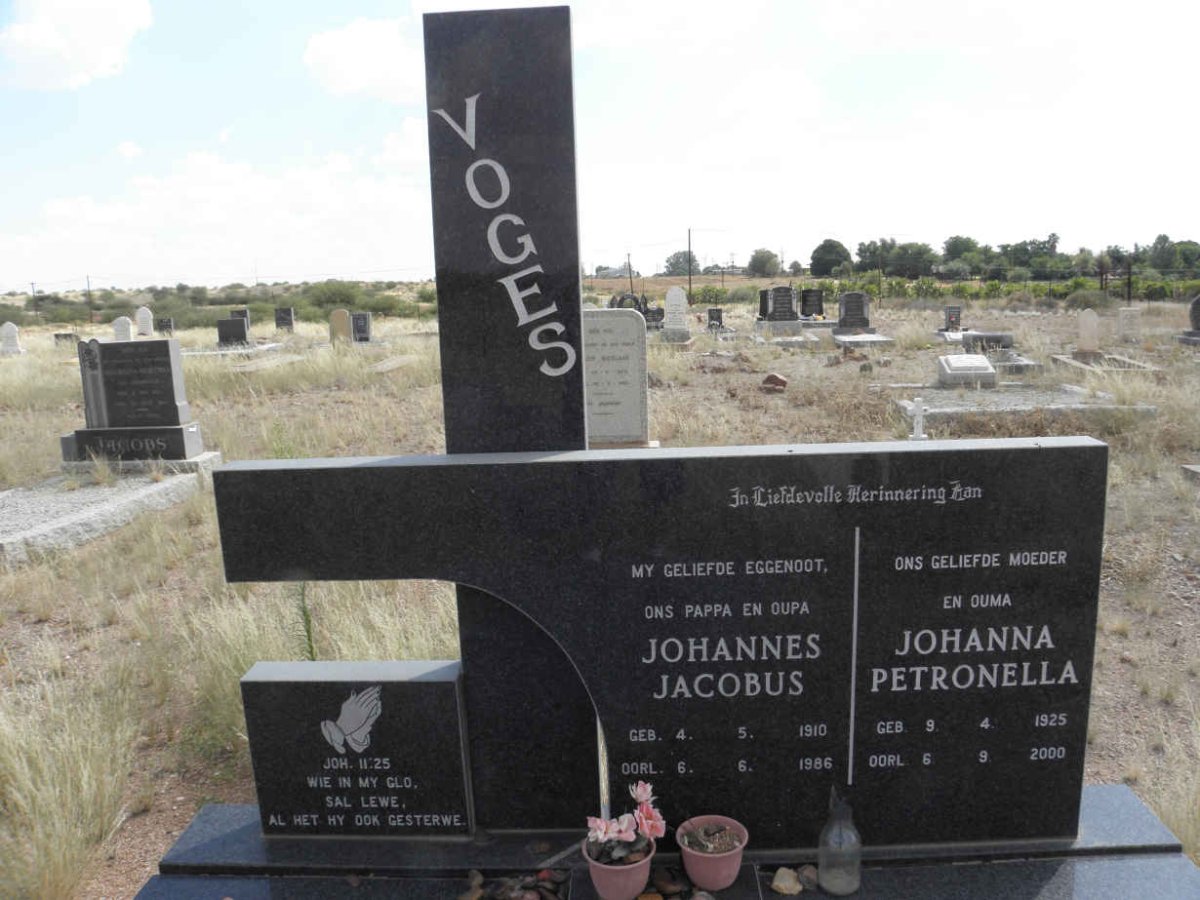 VOGES Johannes Jacobus 1910-1986 &amp; Johanna Petronella 1925-2000