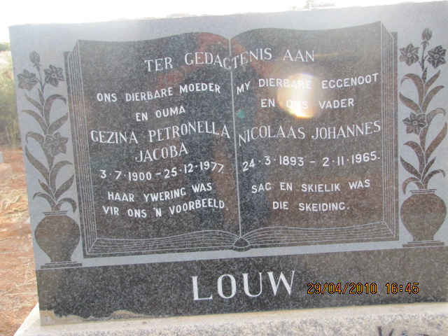 LOUW Nicolaas Johannes 1893-1965 &amp; Gezina Petronella Jacoba 1900-1977