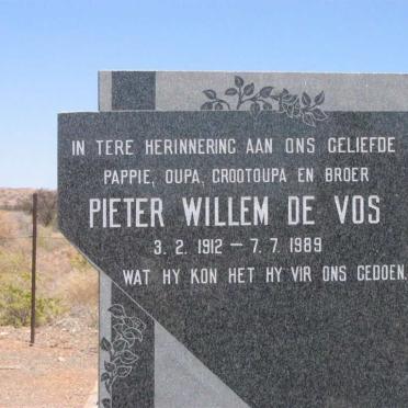 VOS Pieter Willem, de 1912-1989