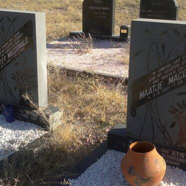 MACDONALD Maatje 1910-1995