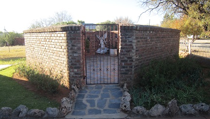 2. Overview / Oorsig