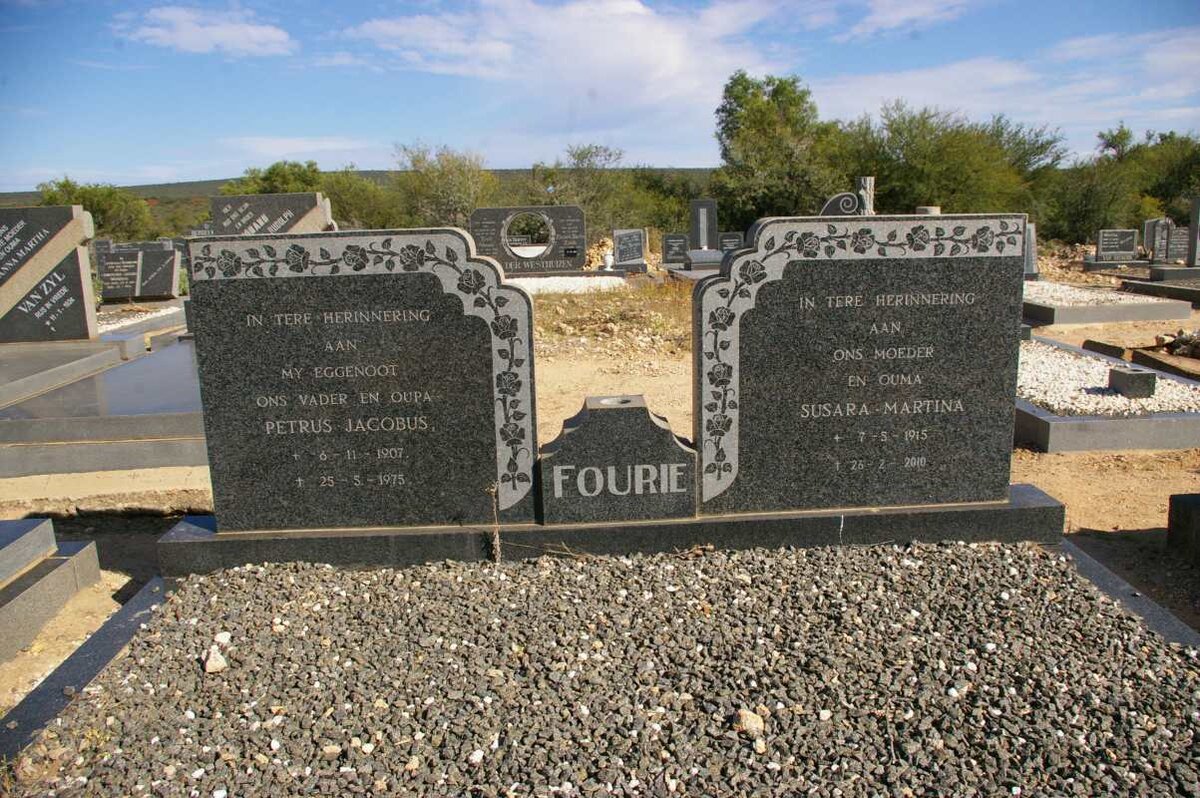 FOURIE Petrus Jacobus 1907-1975 &amp; Susara Martina 1915-2010
