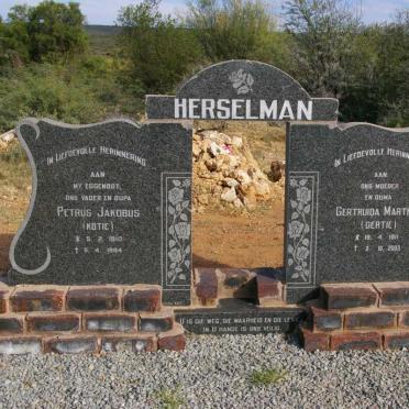 HERSELMAN Petrus Jacobus 1910-1994 &amp; Gertruida Martha 1911-2003