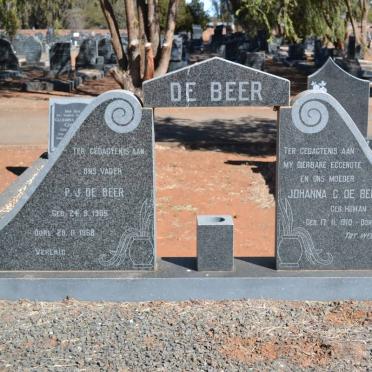 BEER P.J., de 1905-1968 &amp; Johanna C. HUMAN 1910-1964