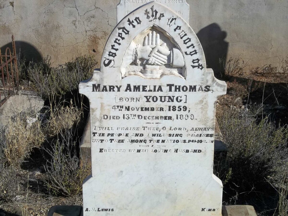 THOMAS Mary Amelia nee YOUNG 1859-1899