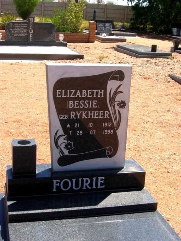 FOURIE Elizabeth nee RYKHEER 1912-1998