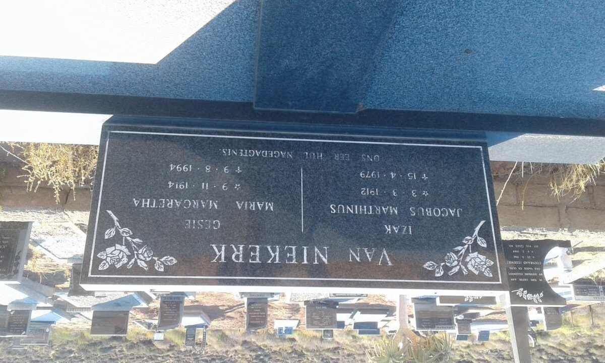 NIEKERK Izak Jacobus Marthinus, van 1912-1979 &amp; Gesie Maria Margaretha 1914-1994