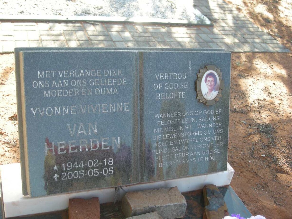 HEERDEN Yvonne Vivienne, van 1944-2005