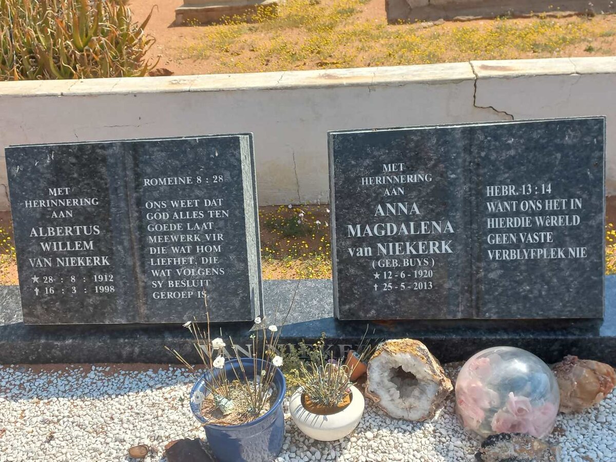 NIEKERK Albertus Willem, van 1912-1998 &amp; Anna Magdalena BUYS 1920-2013