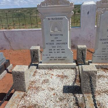 ZYL Petrus Johannes, van 1876-1960 & Christina Gloudina LOUW 1887-1949 _2