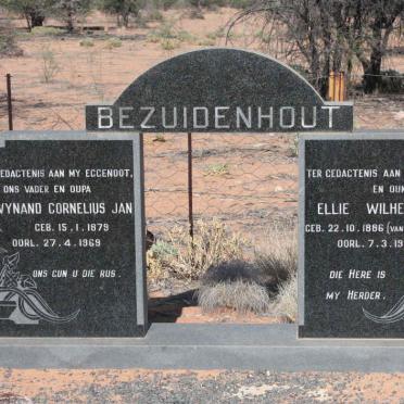 BEZUIDENHOUT Wynand Cornelius Jan 1879-1969 & Ellie Wilhelmina VAN TAAK 1886-1974