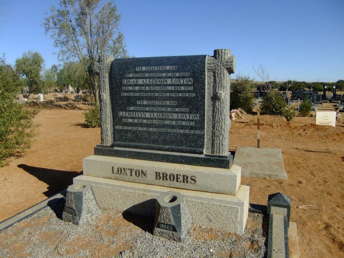 LOXTON Edgar Algernon 1893-1937 :: LOXTON Llewellyn Claudius 1894-1943