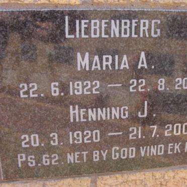 LIEBENBERG Henning J. 1920-2008 &amp; Maria A. 1922-2002