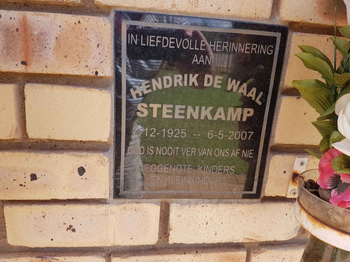 STEENKAMP Hendrik De Waal 1925-2007