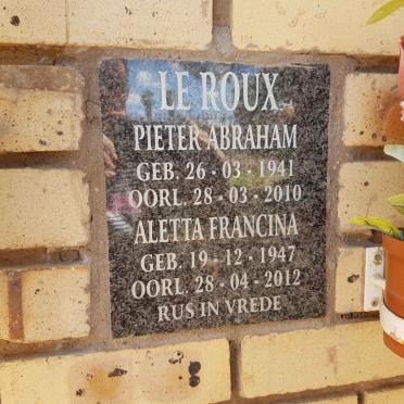 ROUX Pieter Abraham, le 1941-2010 &amp; Aletta Francina 1947-2012
