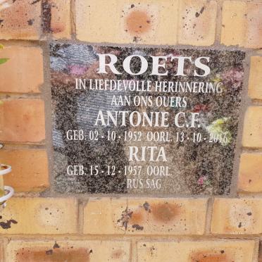 ROETS Antonie C.F. 1952-2016 &amp; Rita 1957-