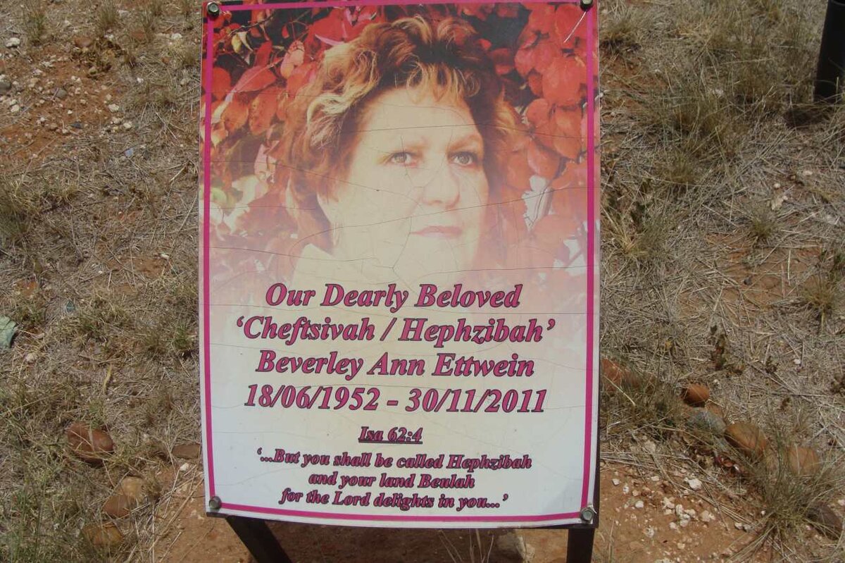 ETTWEIN Beverley Ann 1952-2011