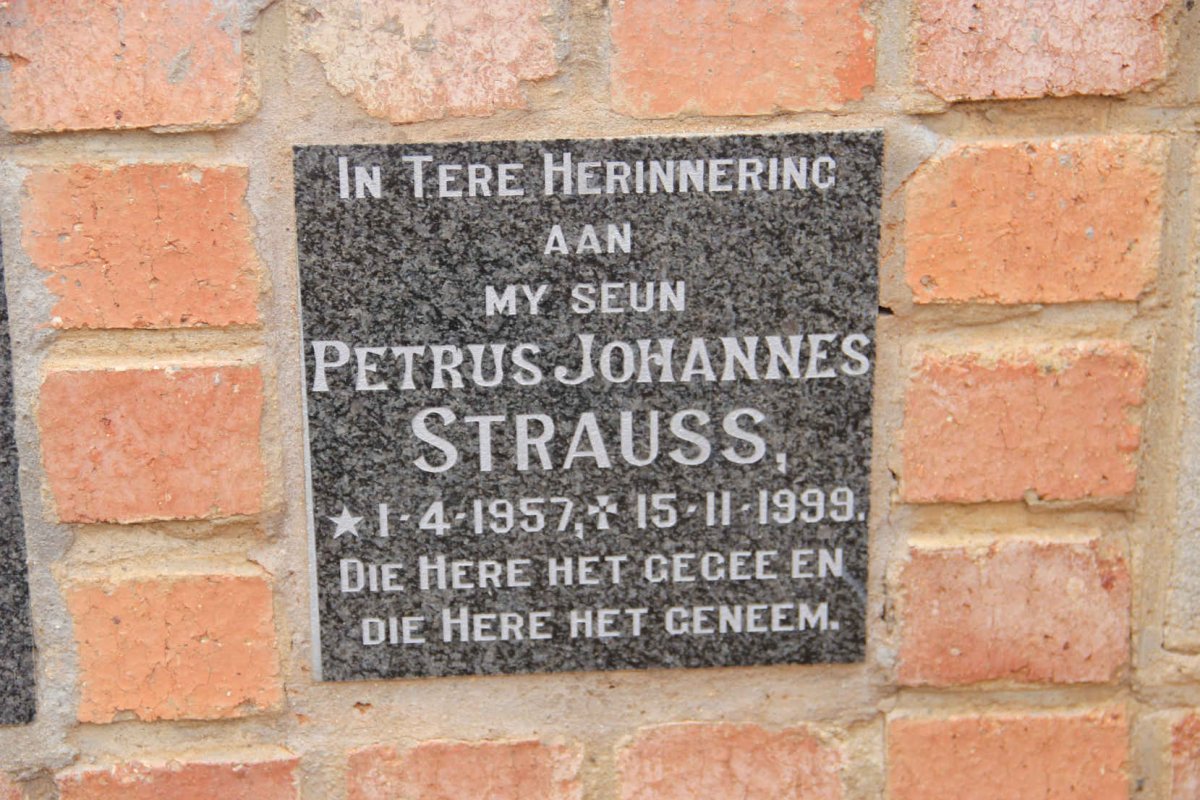 STRAUSS Petrus Johannes 1957-1999