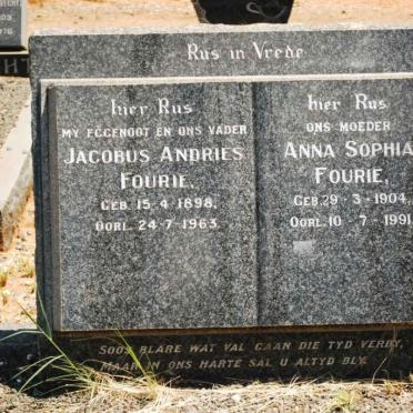 FOURIE Jacobus Andries 1898-1963 &amp; Anna Sophia 1904-1991