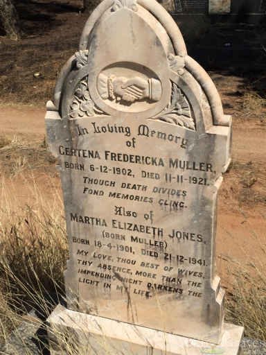 JONES Martha Elizabeth nee MULLER 1901-1941 :: MULLER Gertena Fredericka 1902-1921