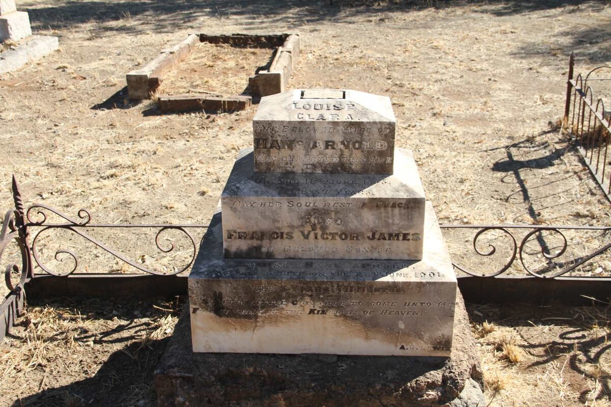 ARNOLD Louise Clara -1895 :: ARNOLD Francis Victor James -1901