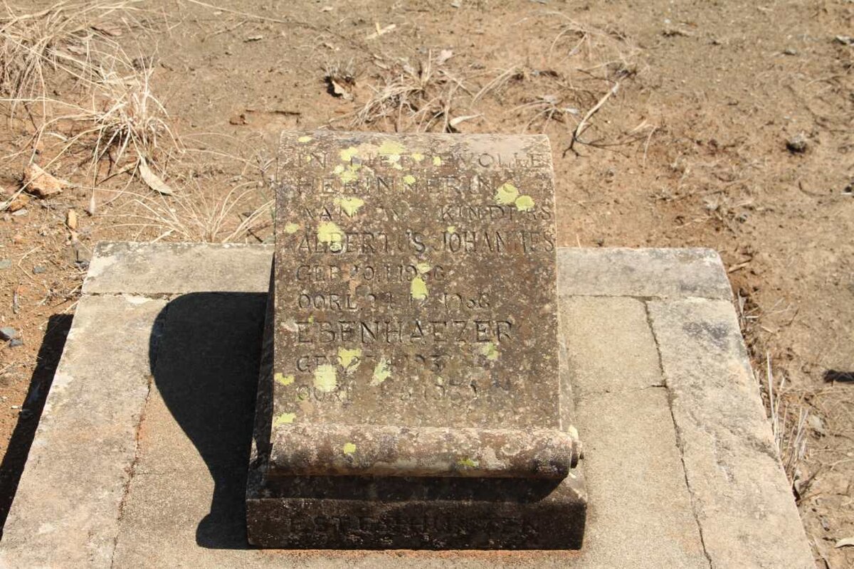 ESTERHUIZEN Albertus Johannes 19?6-19?6 :: ESTERHUIZEN Ebenhaezer 1932-193?