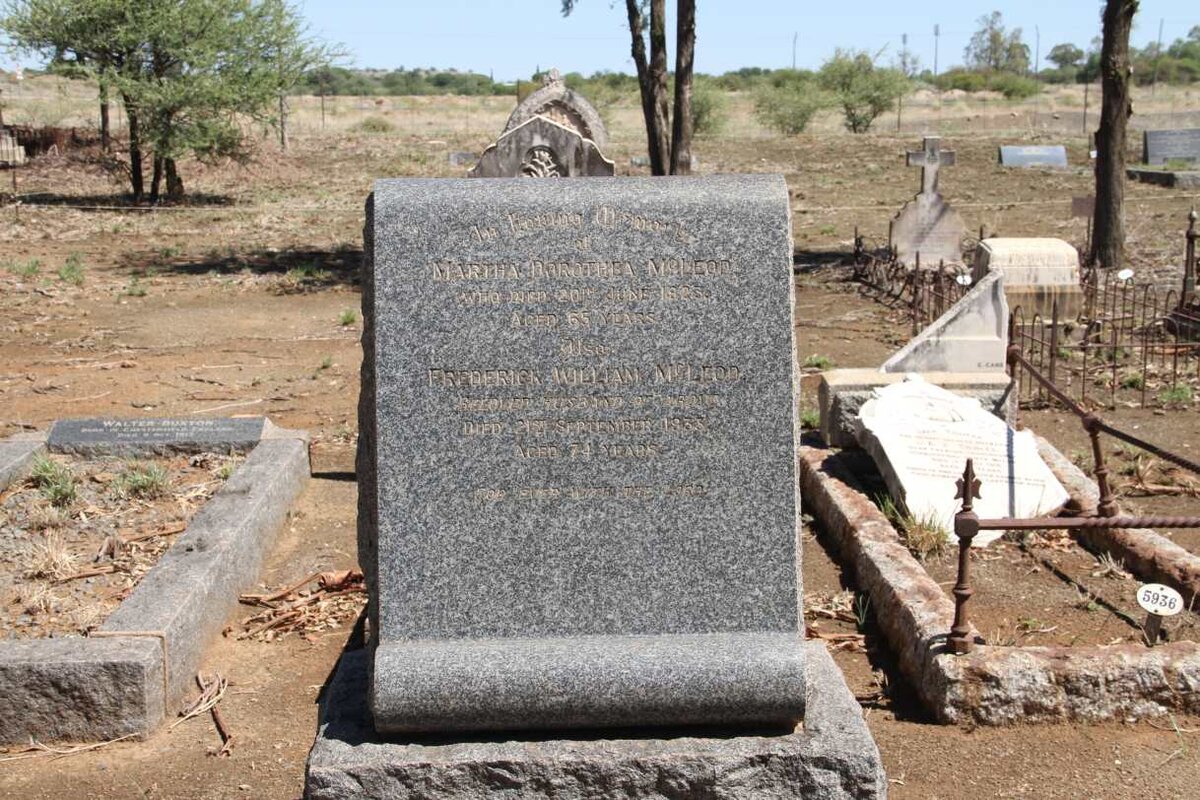 MCLEOD Frederick William -1933 &amp; Martha Dorothea -1923