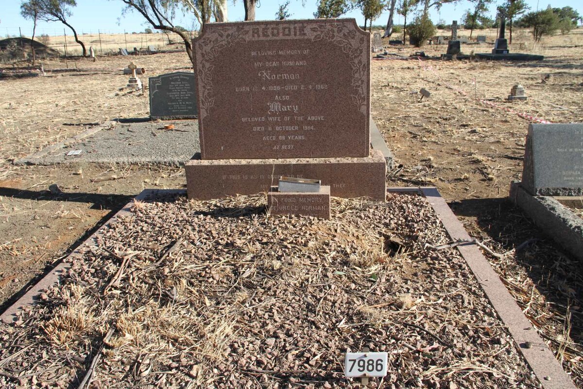 REDDIE Norman 1896-1962 &amp; Mary -1984