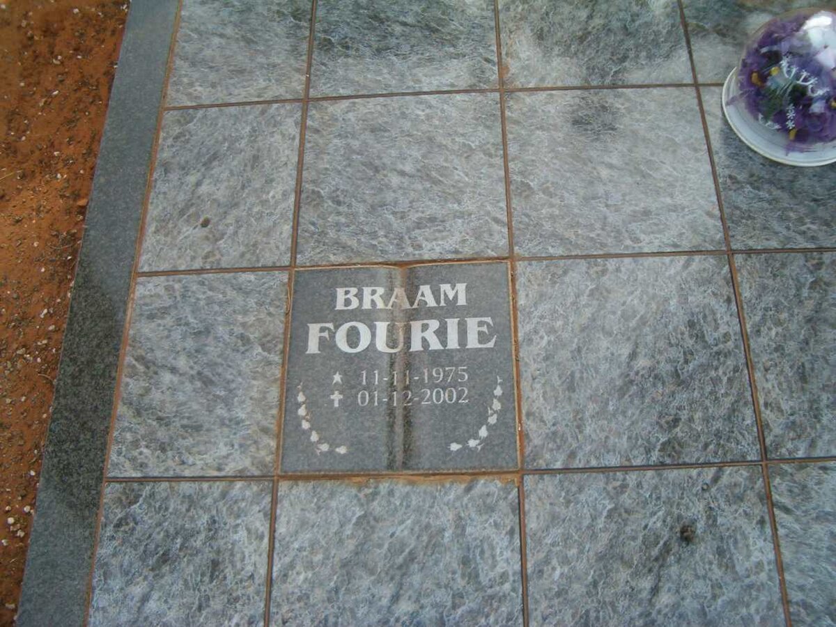 FOURIE Braam 1975-2002