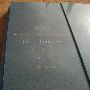KRUGER Louis Lodewyk 1919-1987 &amp; Engela Anna Johanna V. ZYL 1923-