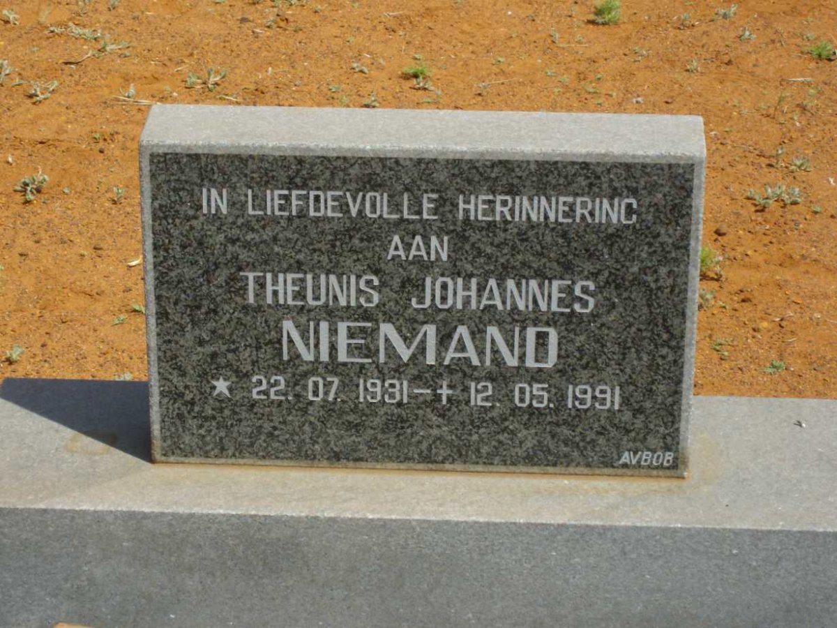 NIEMAND Theunis Johannes 1931-1991