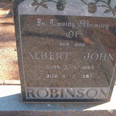 R - Vanne :: Surnames - R