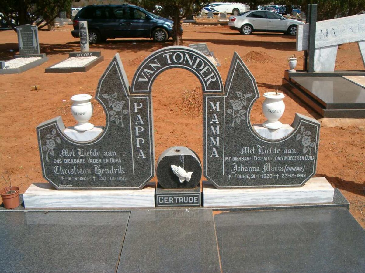 TONDER Christiaan Hendrik, van 1921-1993 &amp; Johanna Maria FOURIE 1923-1989