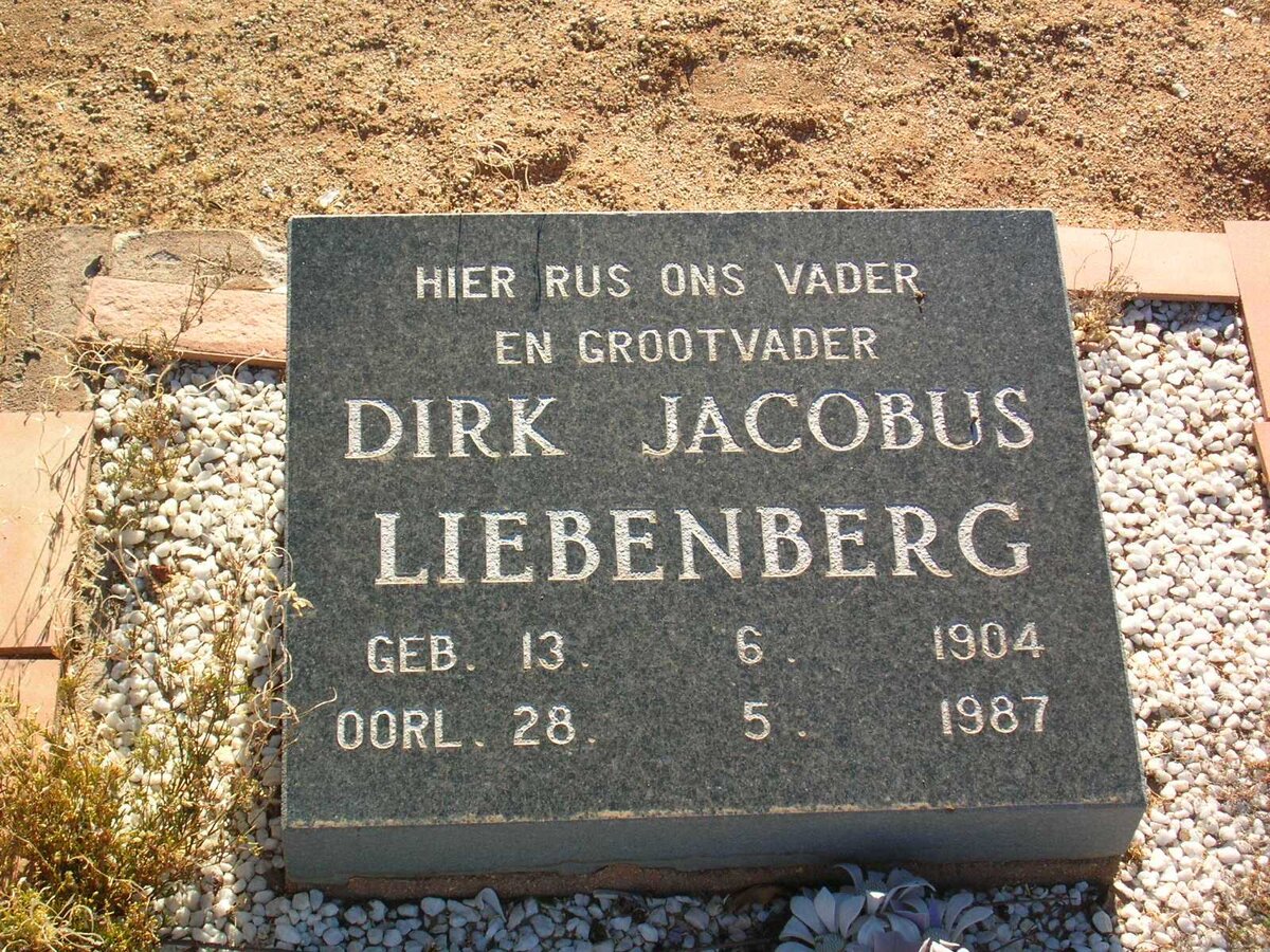 LIEBENBERG Dirk Jacobus 1904-1987