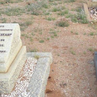 STEENKAMP Christiaan E. 1892-1976 :: STEENKAMP Susanna M. 1896-1955