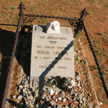 LACOCK Willie 1937-1945