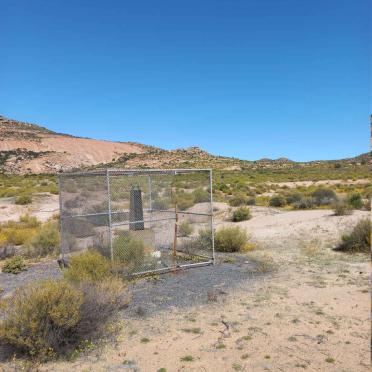 Northern Cape, NAMAQUALAND district, Road between Okiep and Nababeep, Roadside Memorial